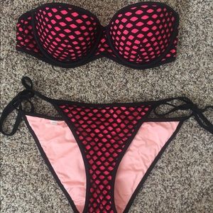 Victoria’s Secret bikini